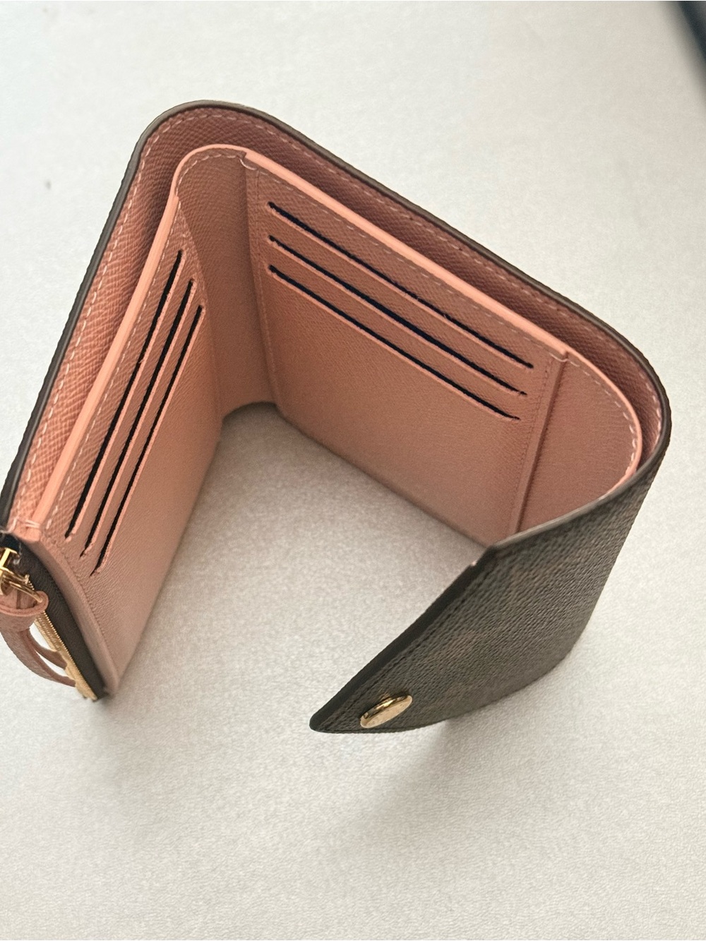 Louis Vuitton Monogram Victorine Wallet - Picture 6 of 10